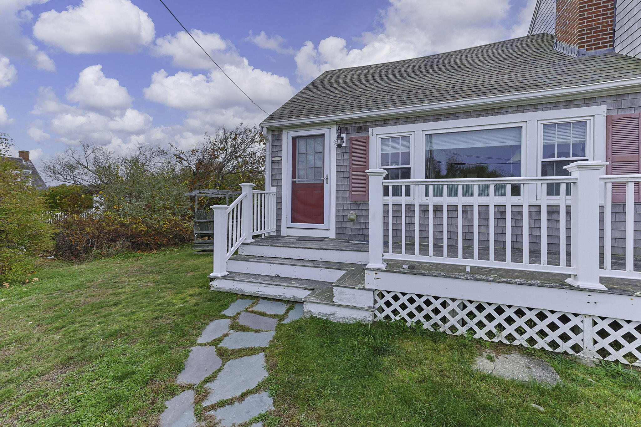 6 Beachway West