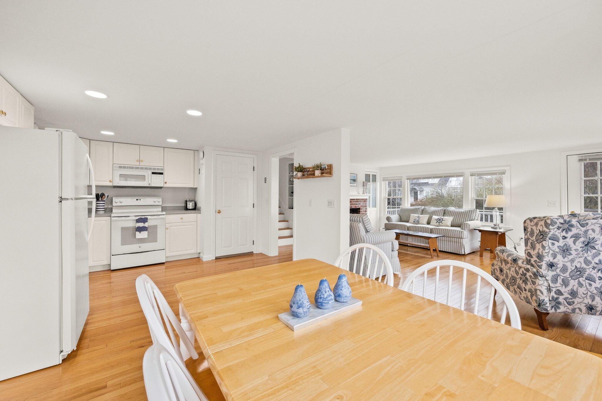 6 Beachway West