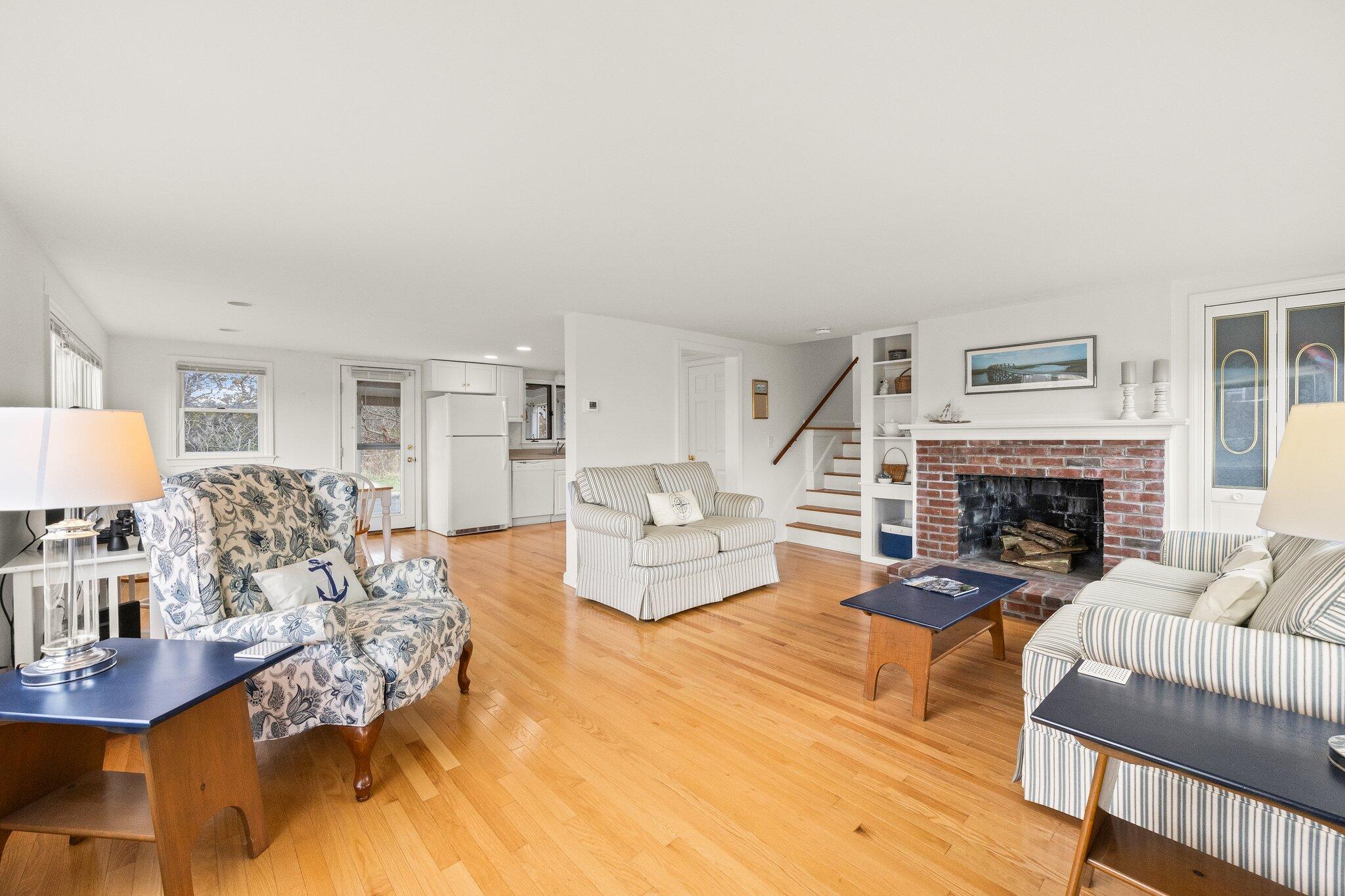 6 Beachway West