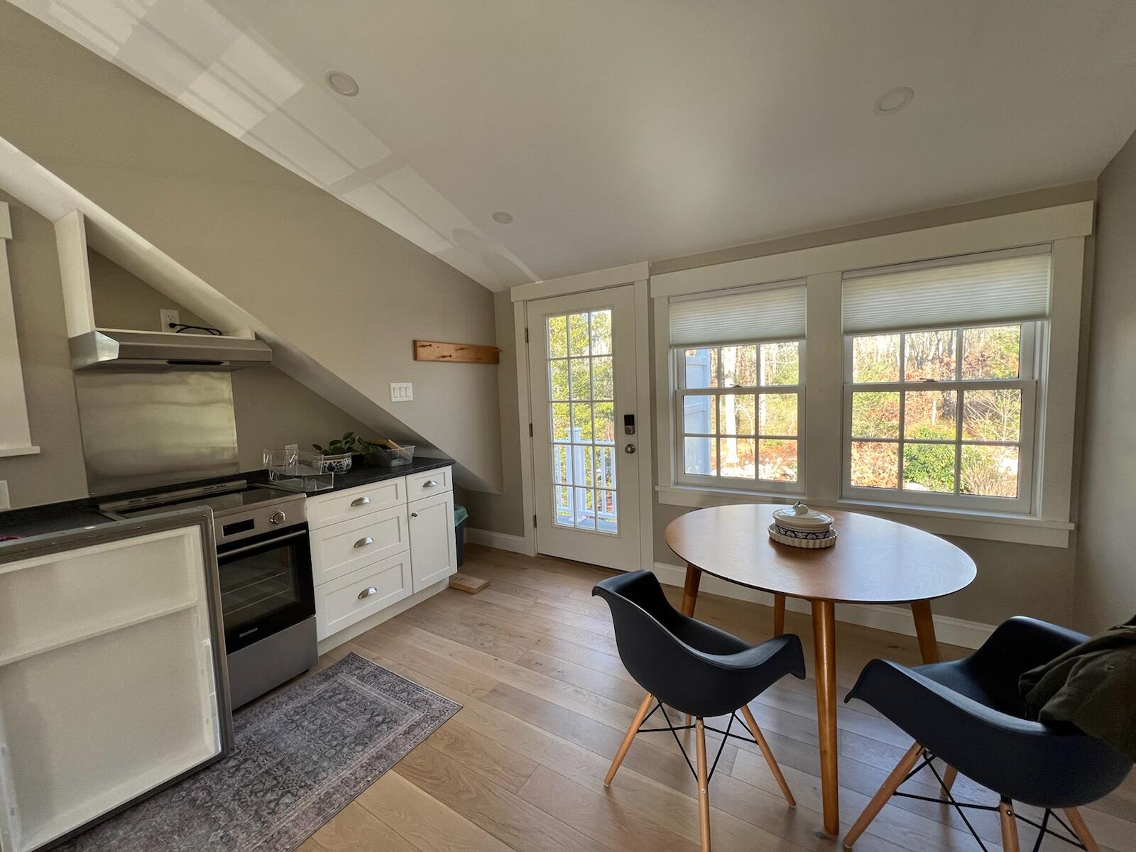 124 Ambleside Drive