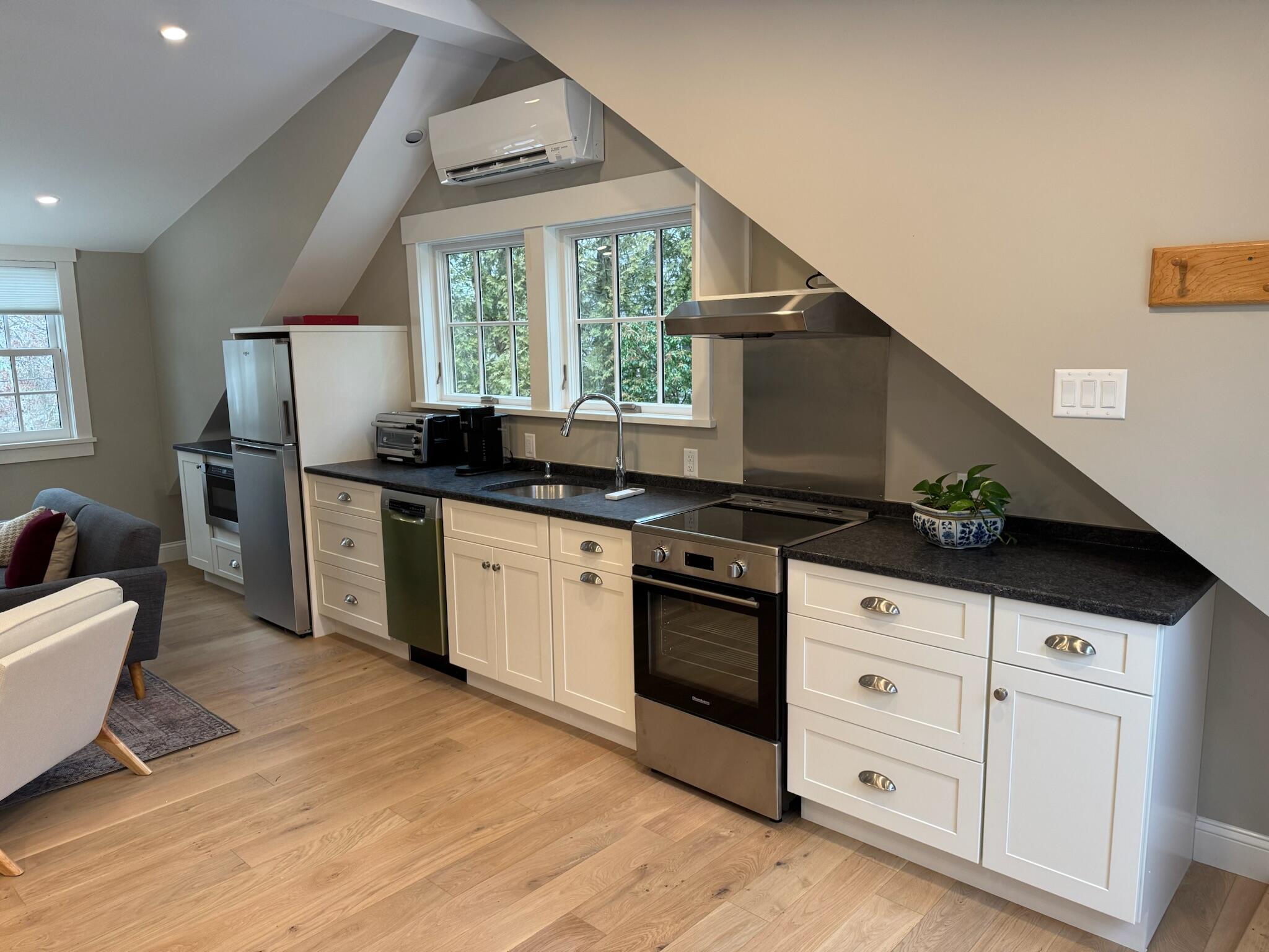 124 Ambleside Drive