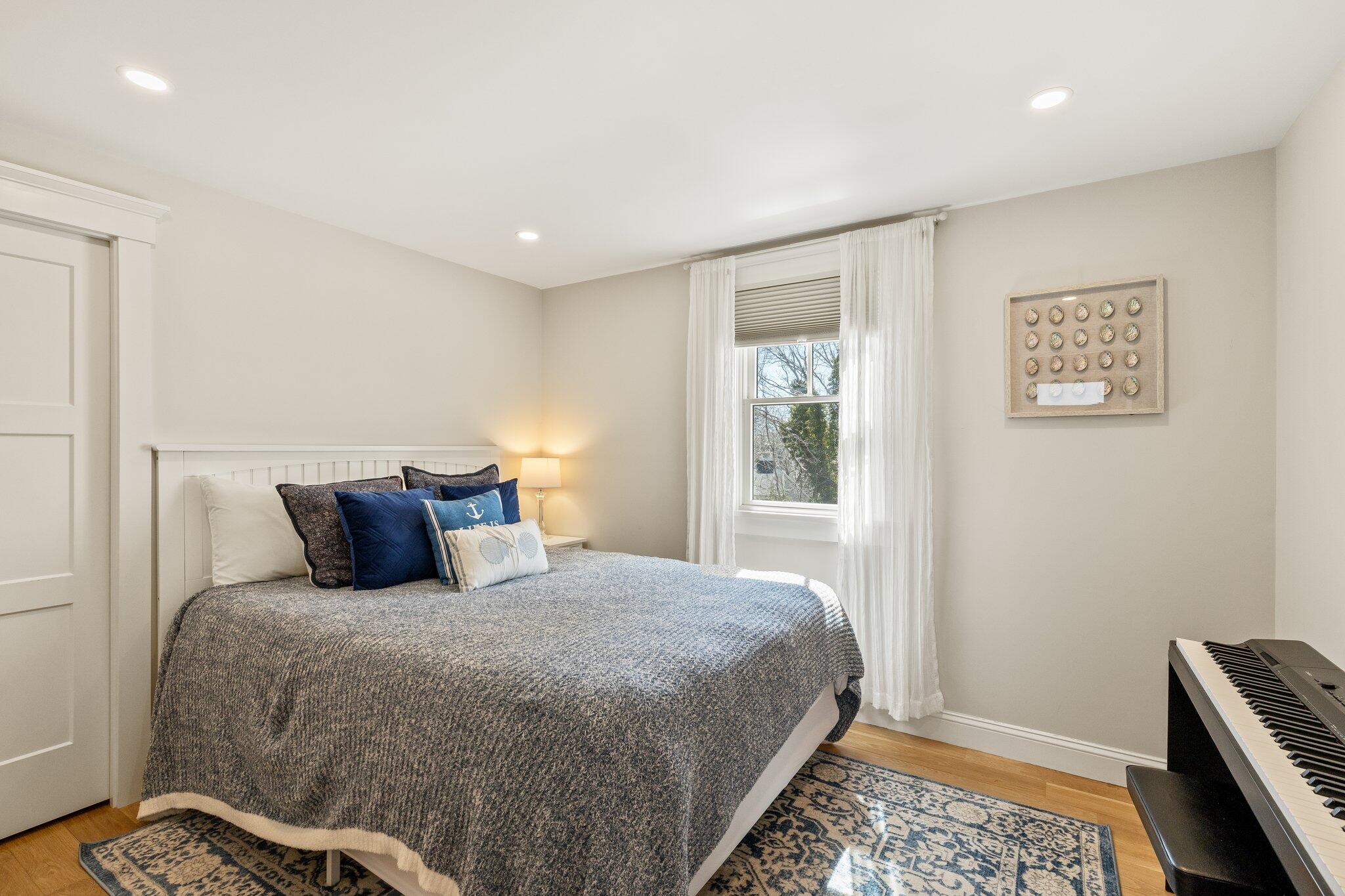87 Oyster Pond Road