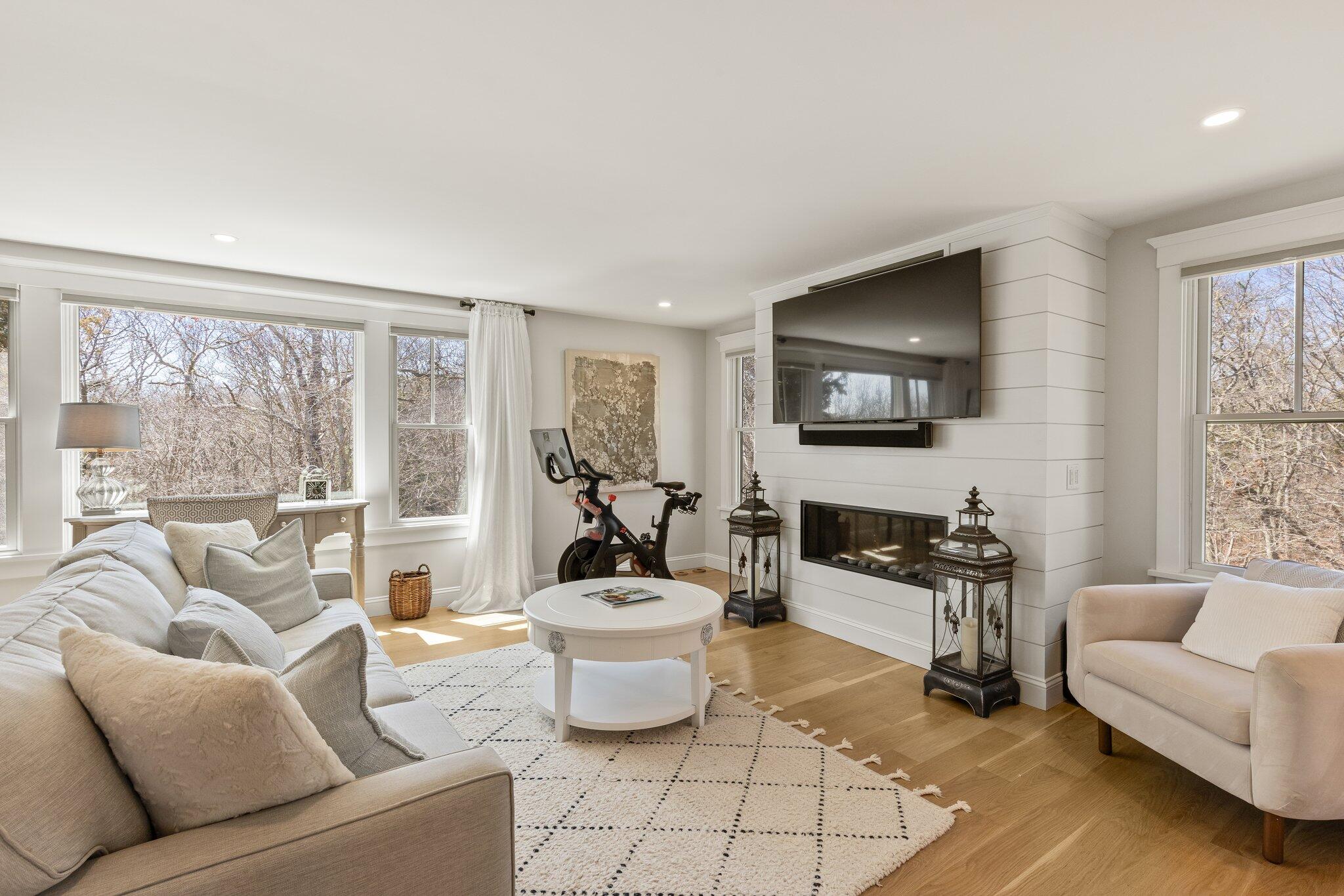 87 Oyster Pond Road