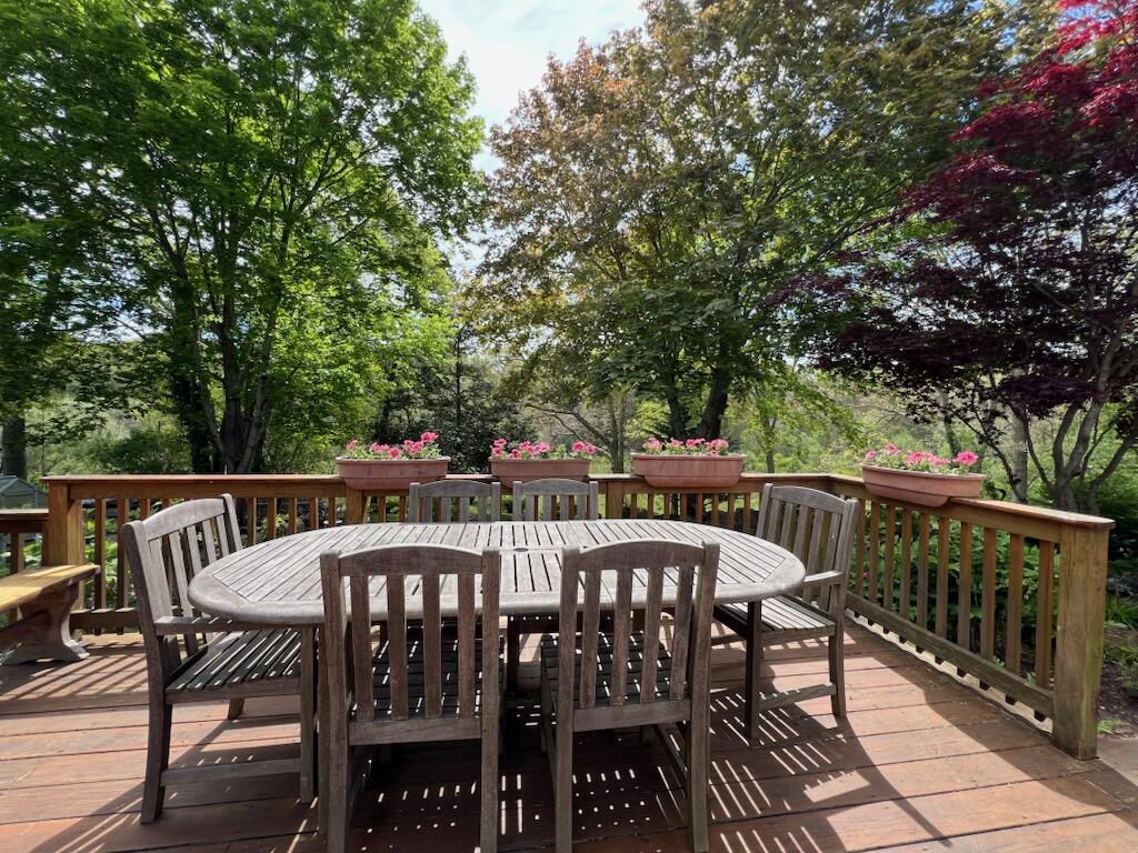 114 Stoney Cliff Road