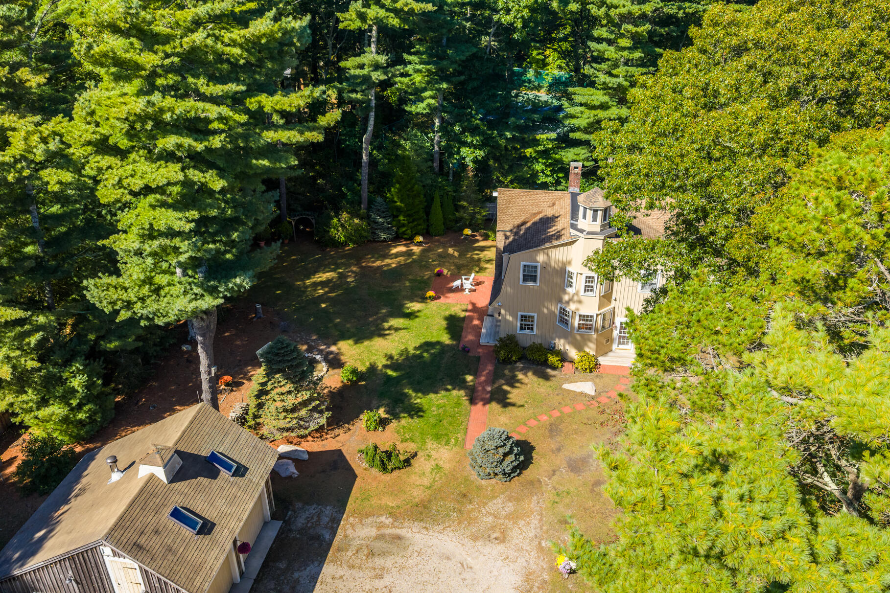 70 North Road, Pocasset