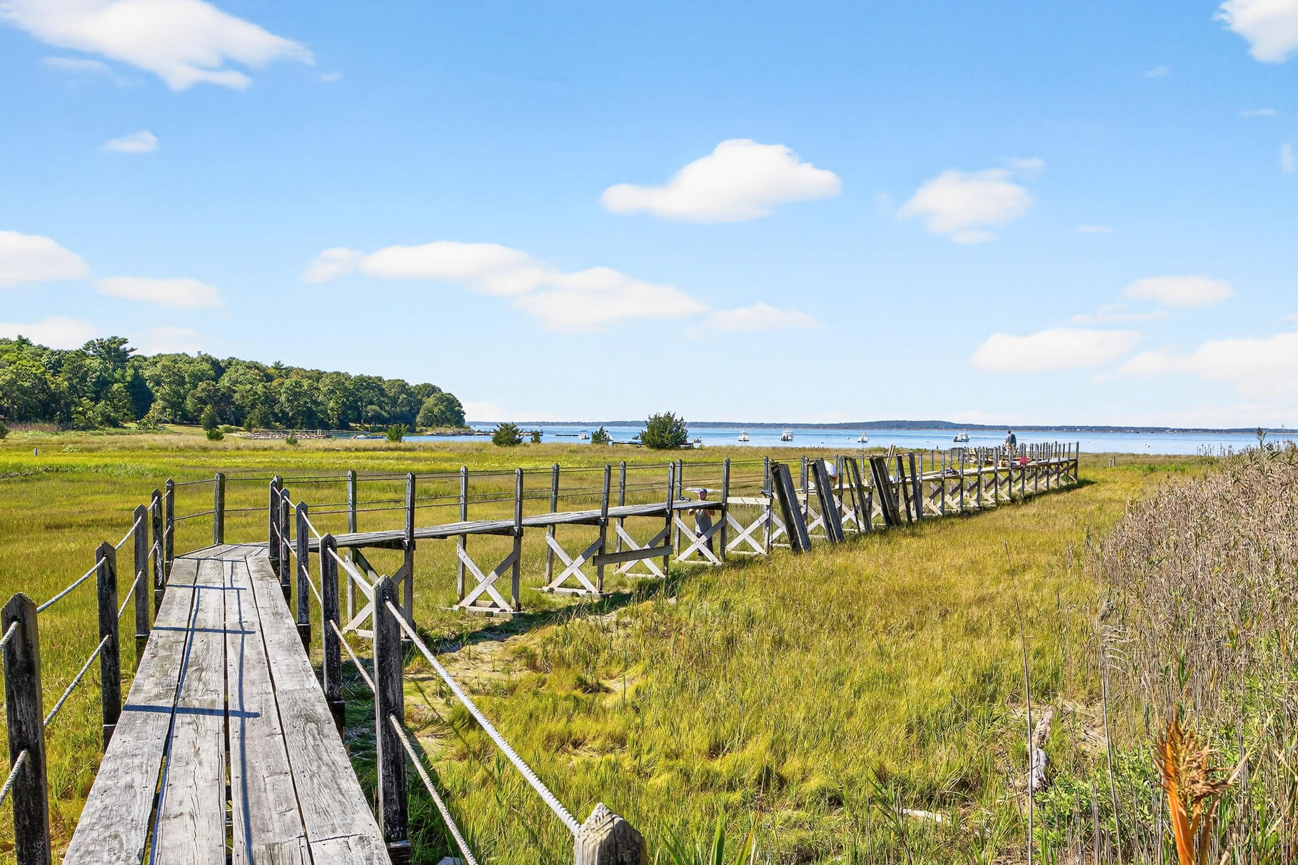 70 North Road, Pocasset