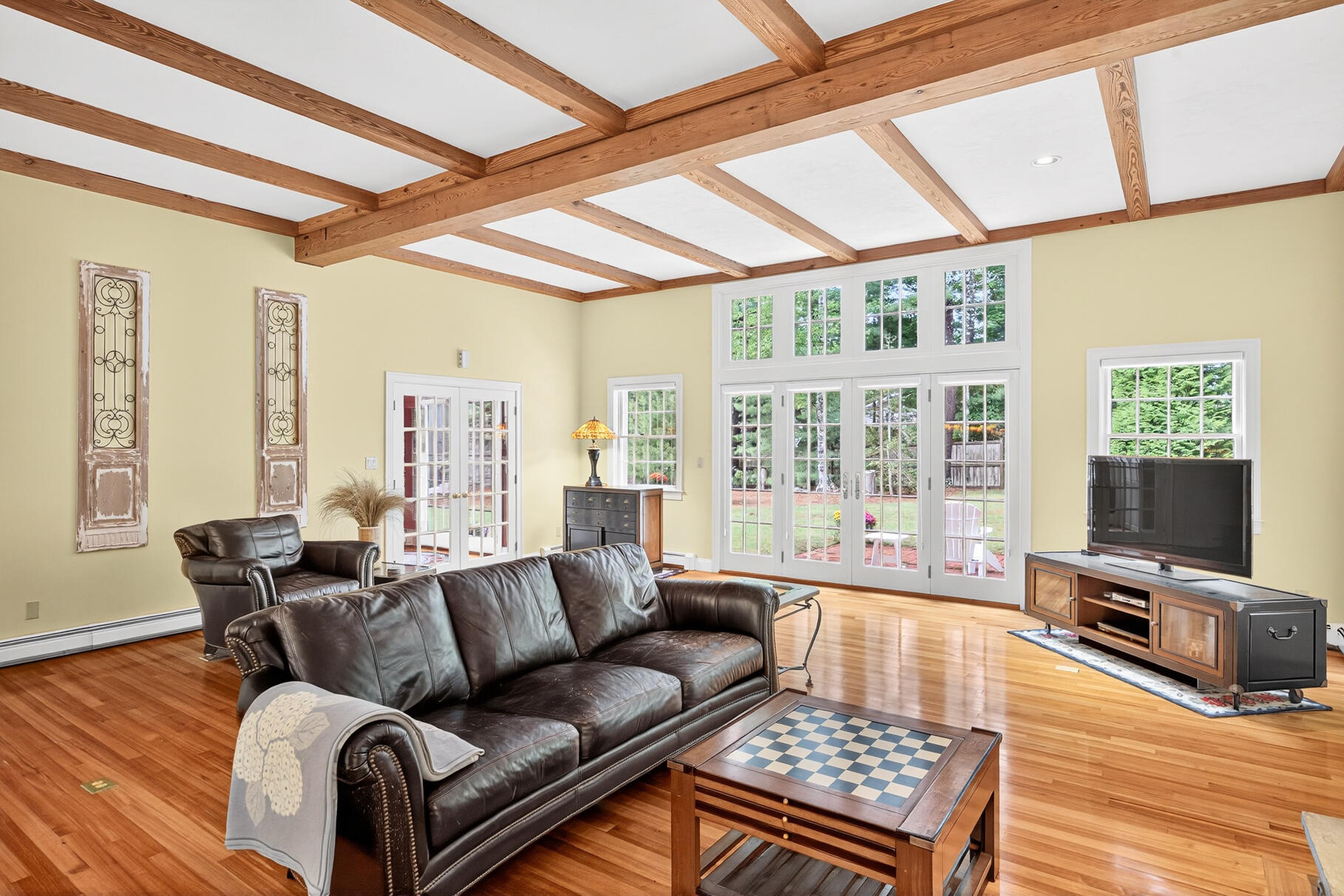 70 North Road, Pocasset