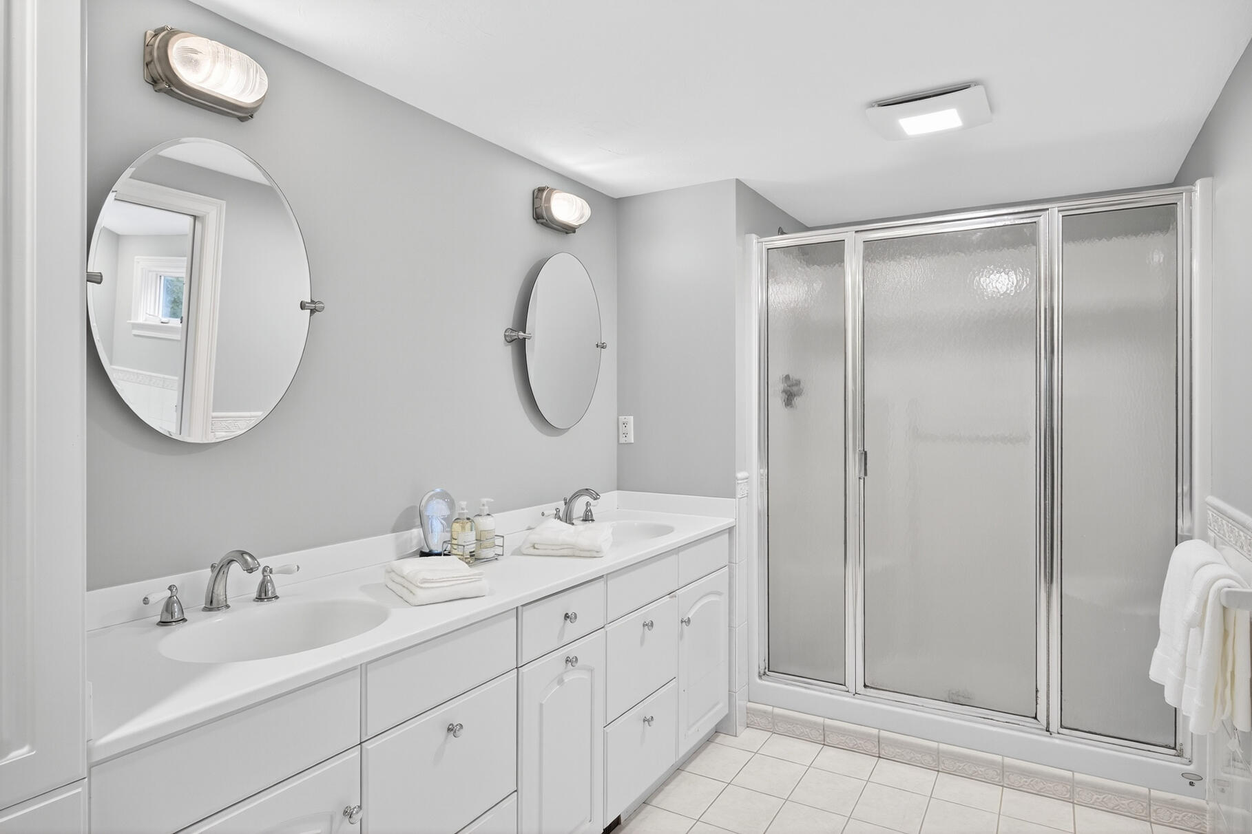 70 North Road, Pocasset