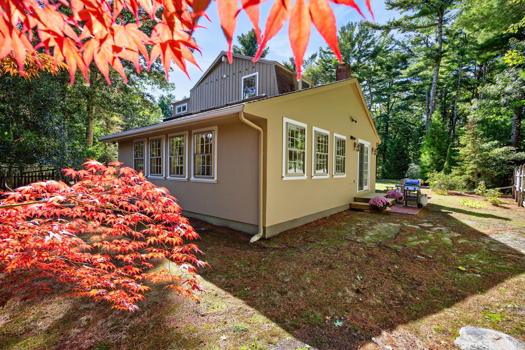 70 North Road, Pocasset