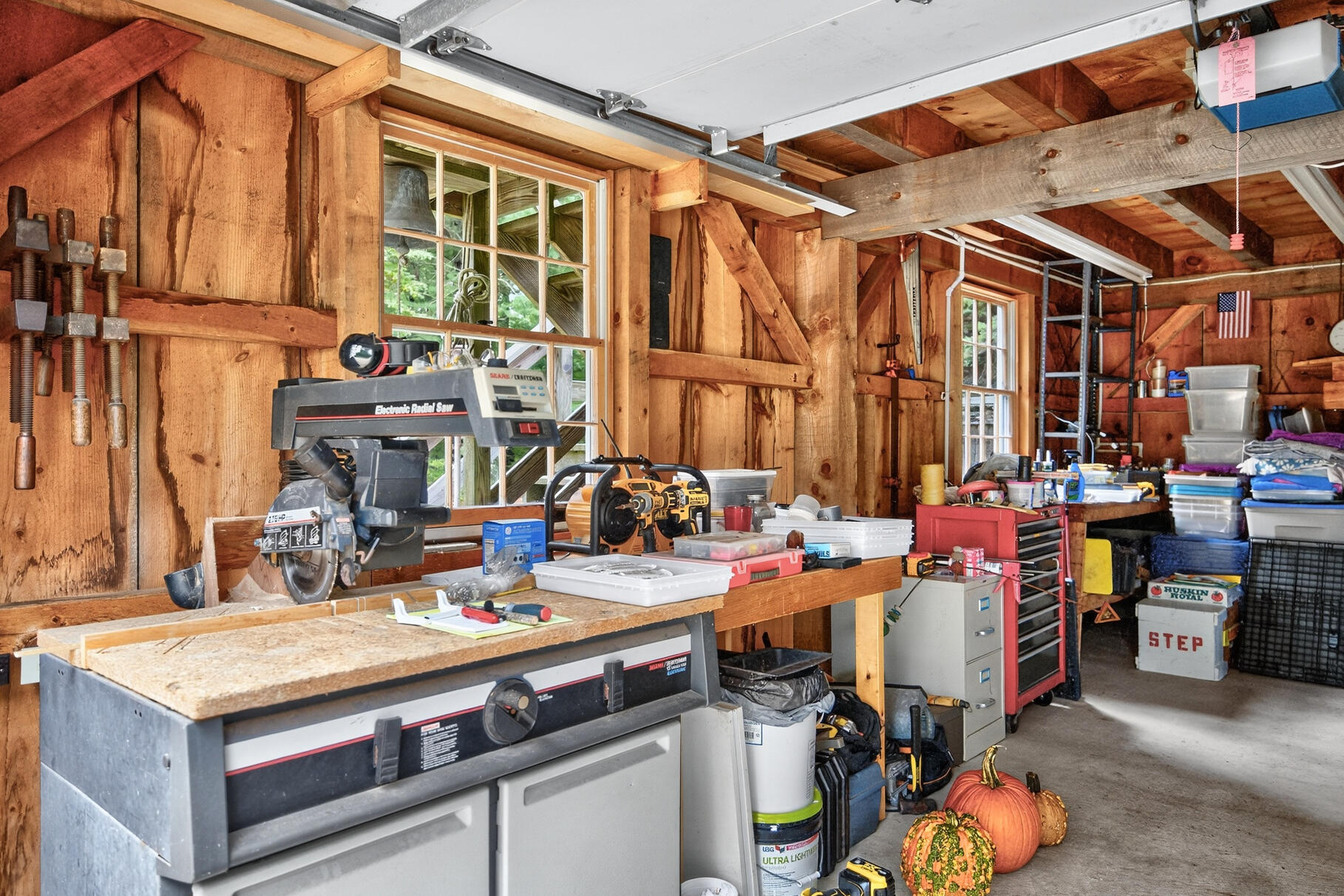 70 North Road, Pocasset