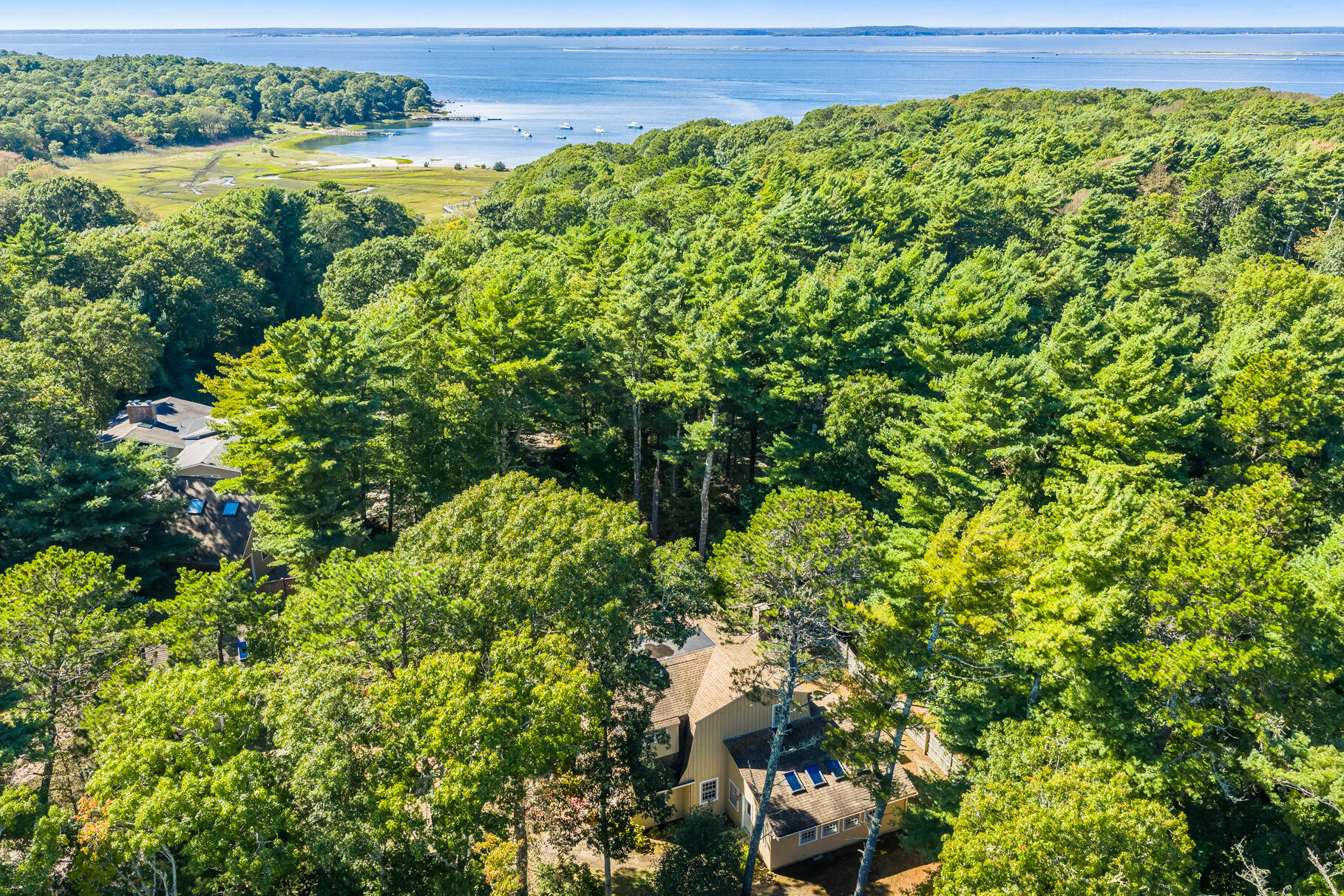 70 North Road, Pocasset