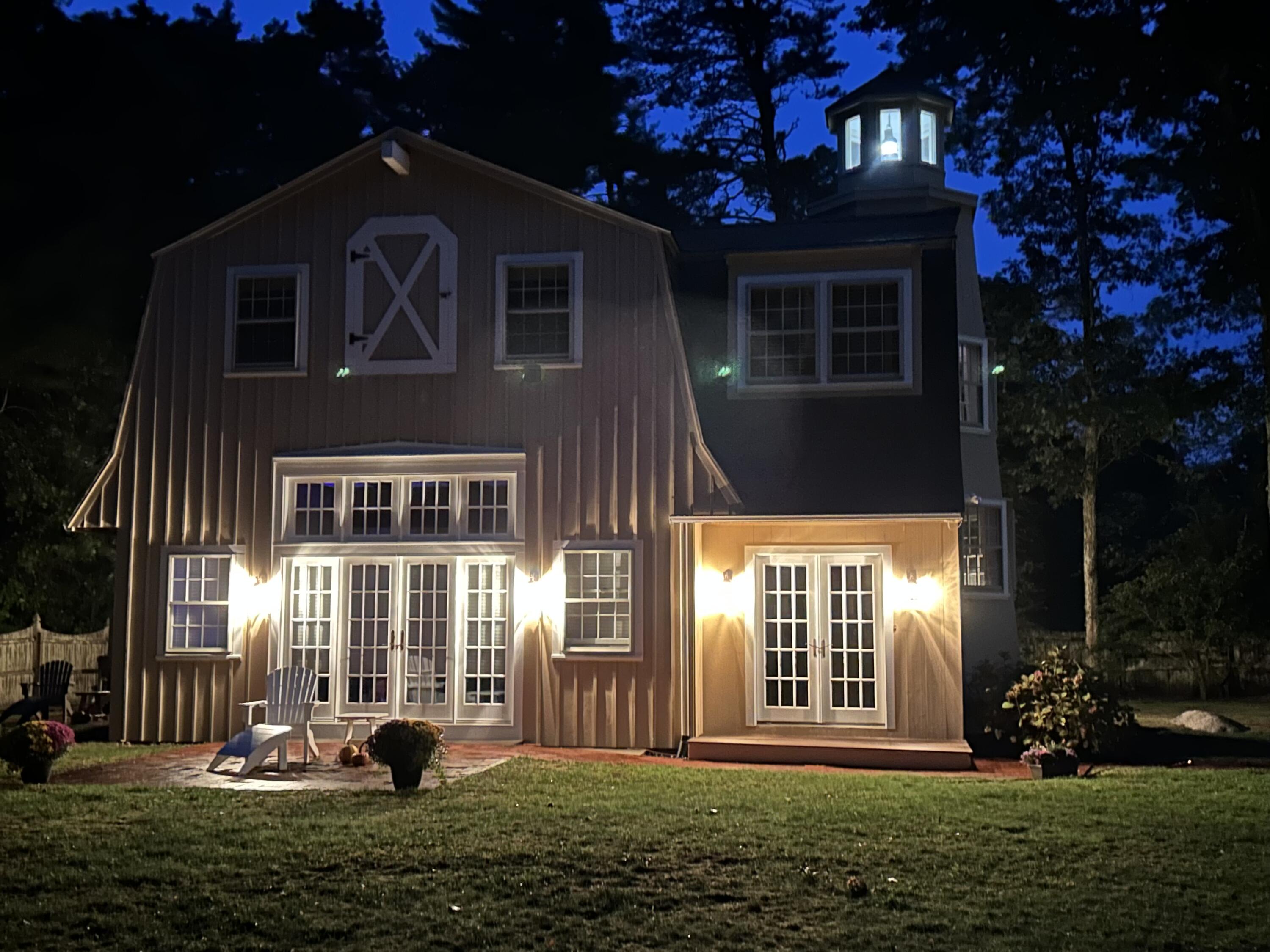 70 North Road, Pocasset