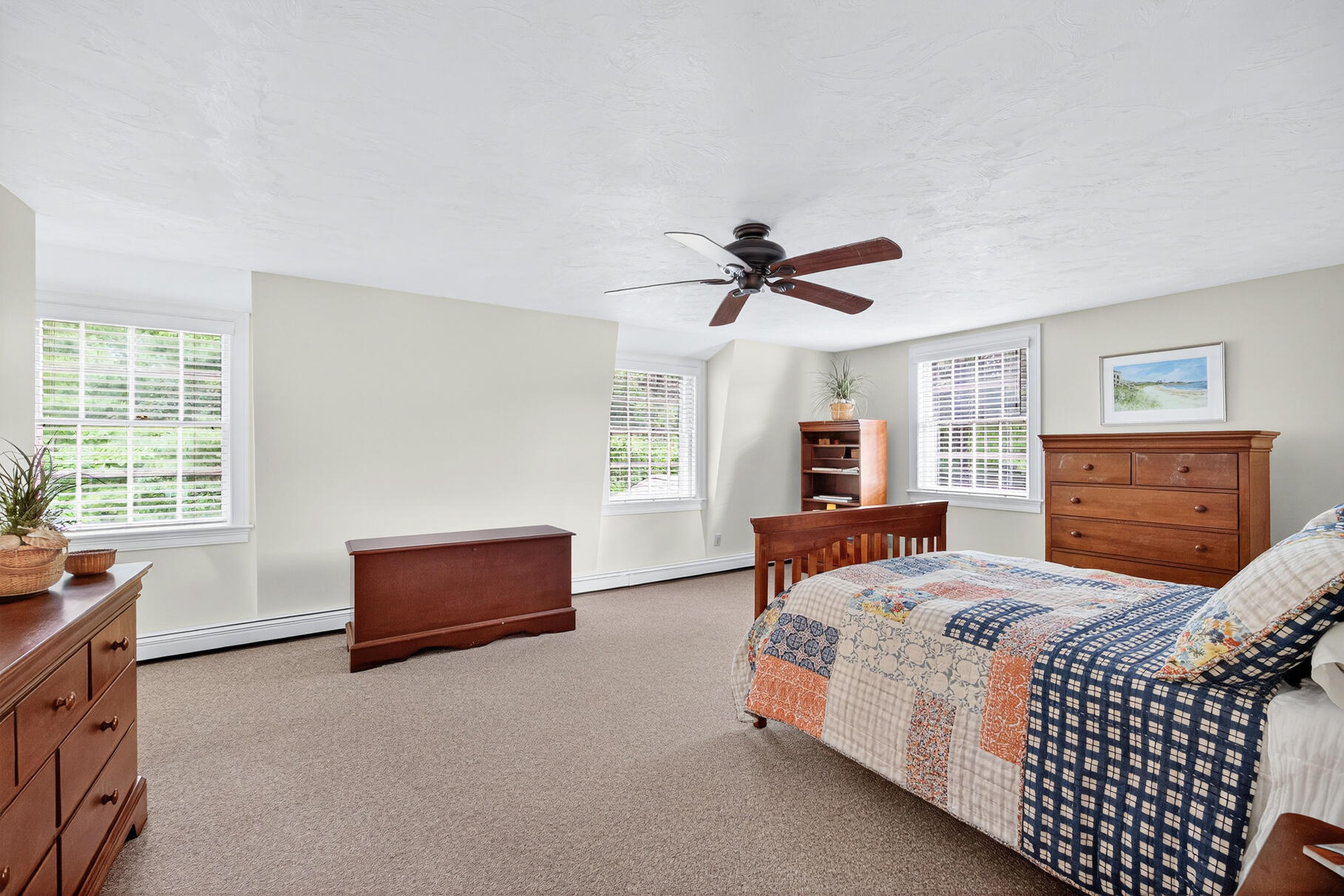 70 North Road, Pocasset