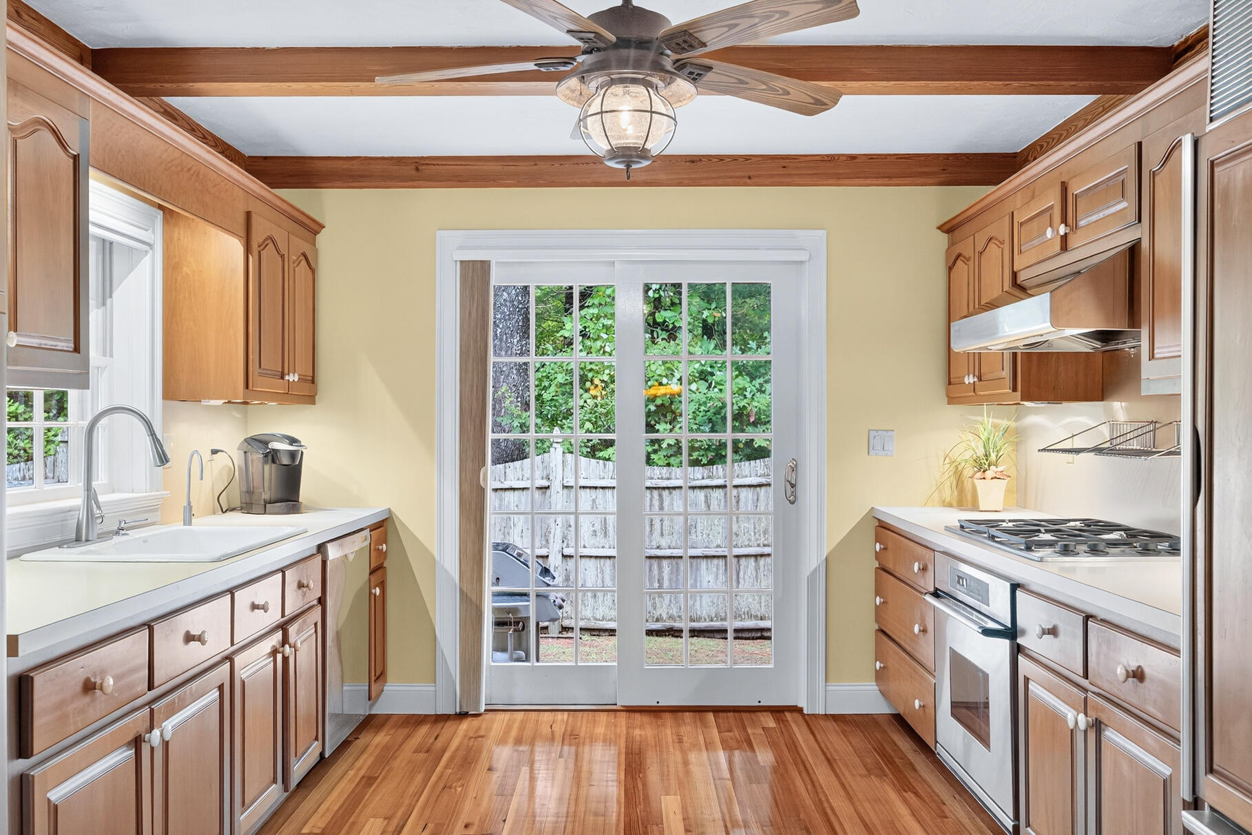 70 North Road, Pocasset