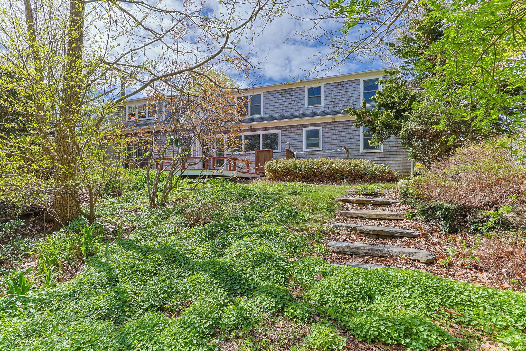 90 Comanche Drive