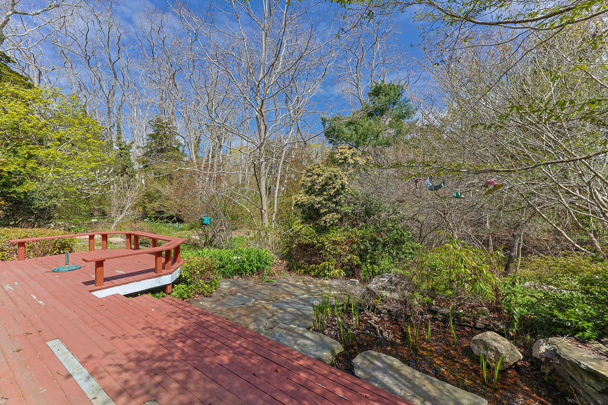 90 Comanche Drive