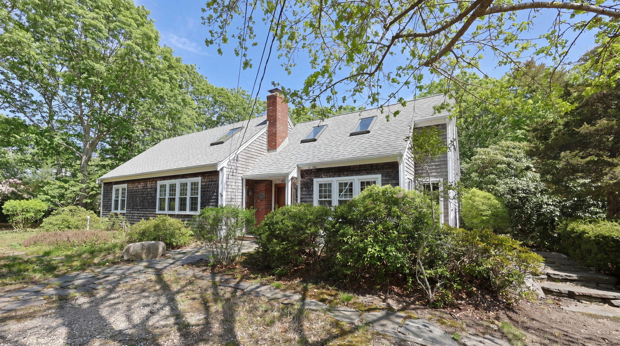 90 Comanche Drive