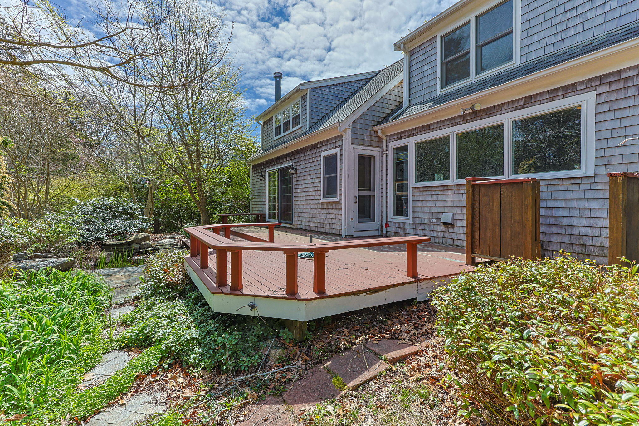 90 Comanche Drive
