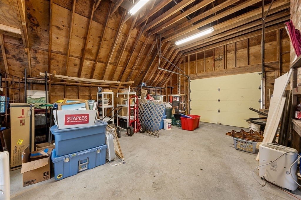 7 Horseshoe Cir