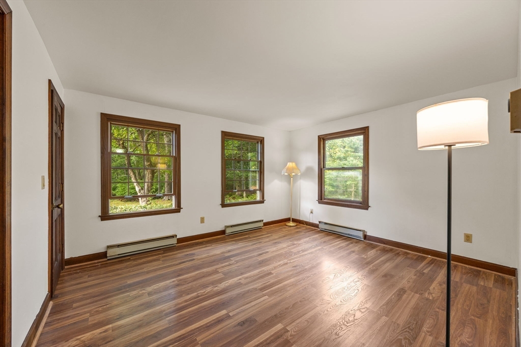 7 Horseshoe Cir