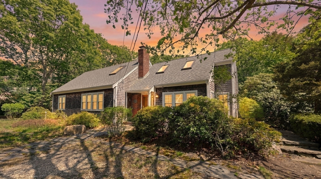 90 Comanche Dr