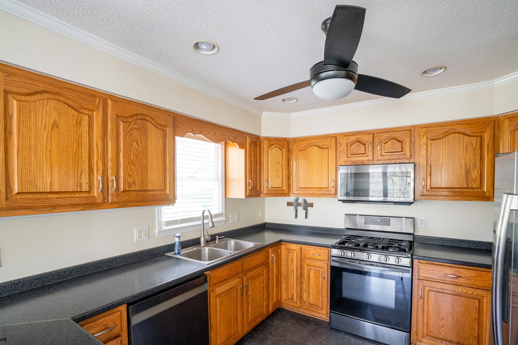 888 West Old Murphy Road