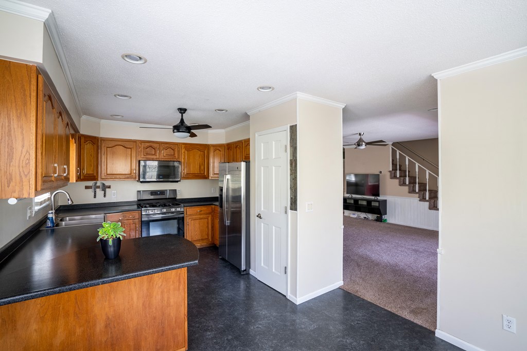 888 West Old Murphy Road