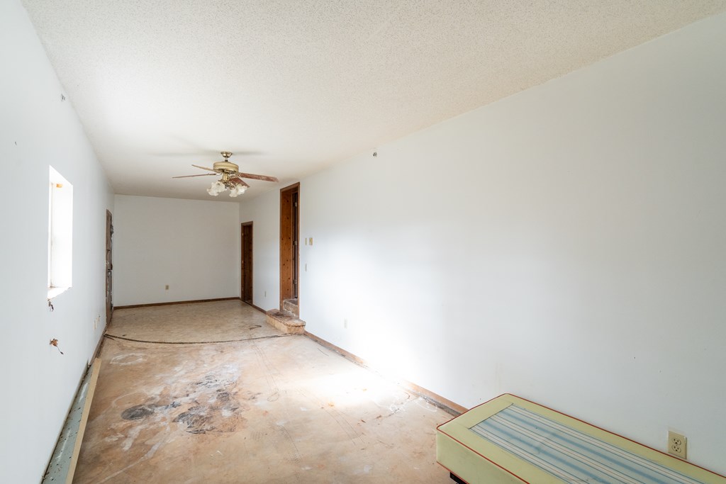 37 Grandview Dr