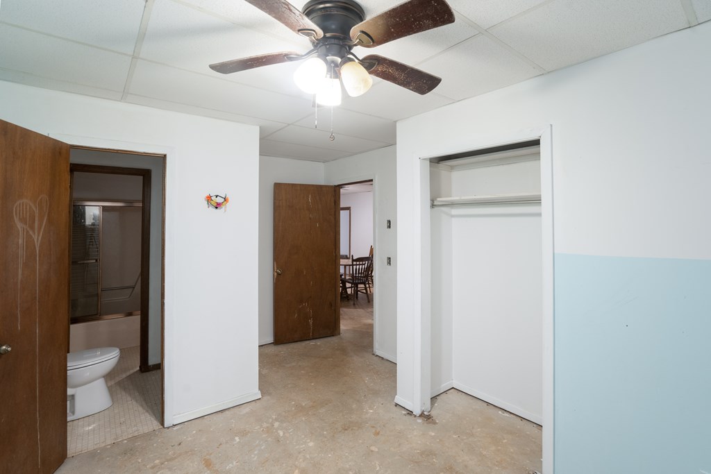 37 Grandview Dr