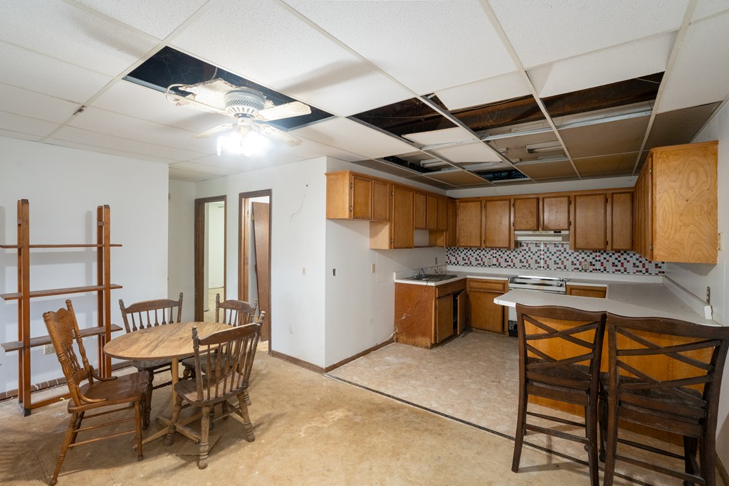 37 Grandview Dr