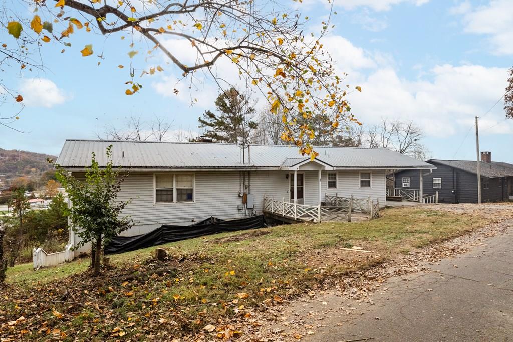 37 Grandview Dr