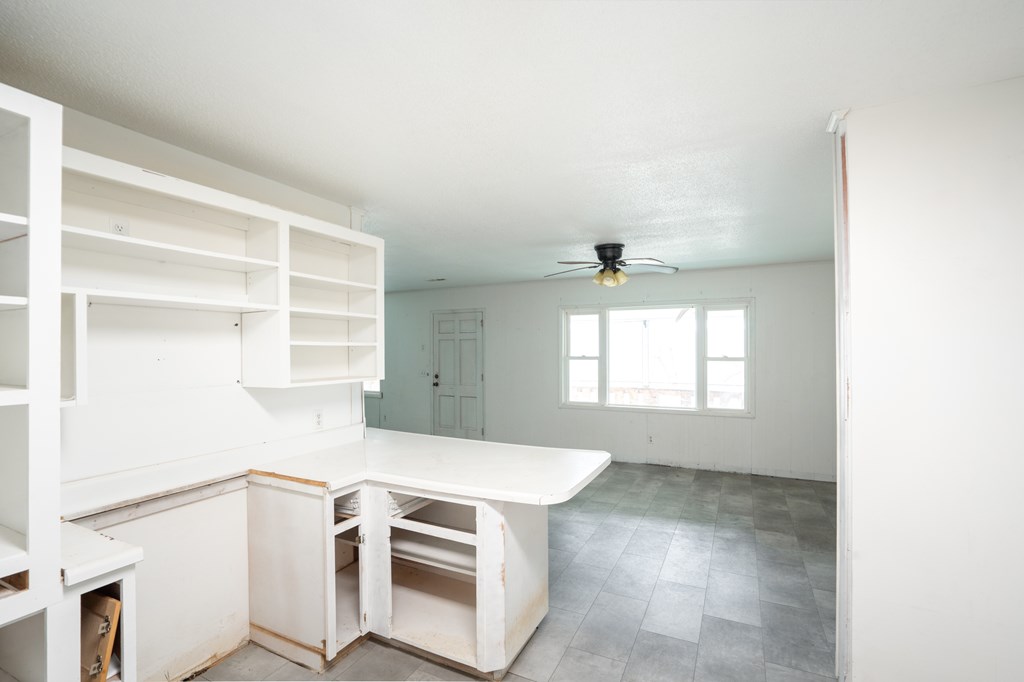 37 Grandview Dr