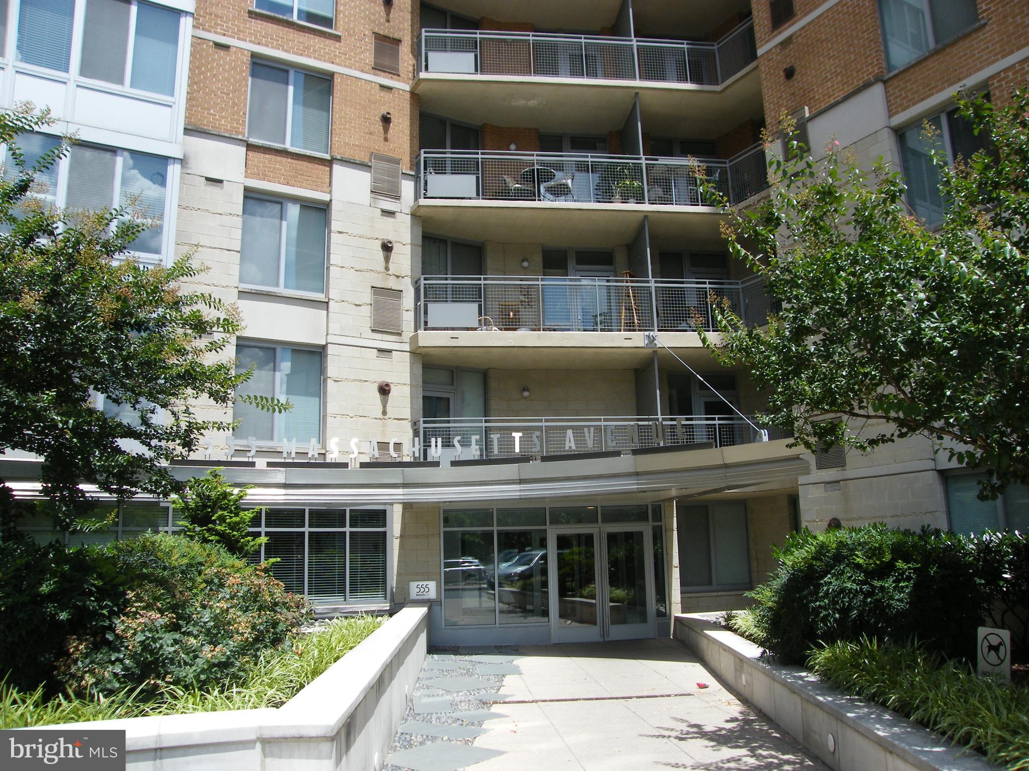 555 MASSACHUSETTS AVE NW #204