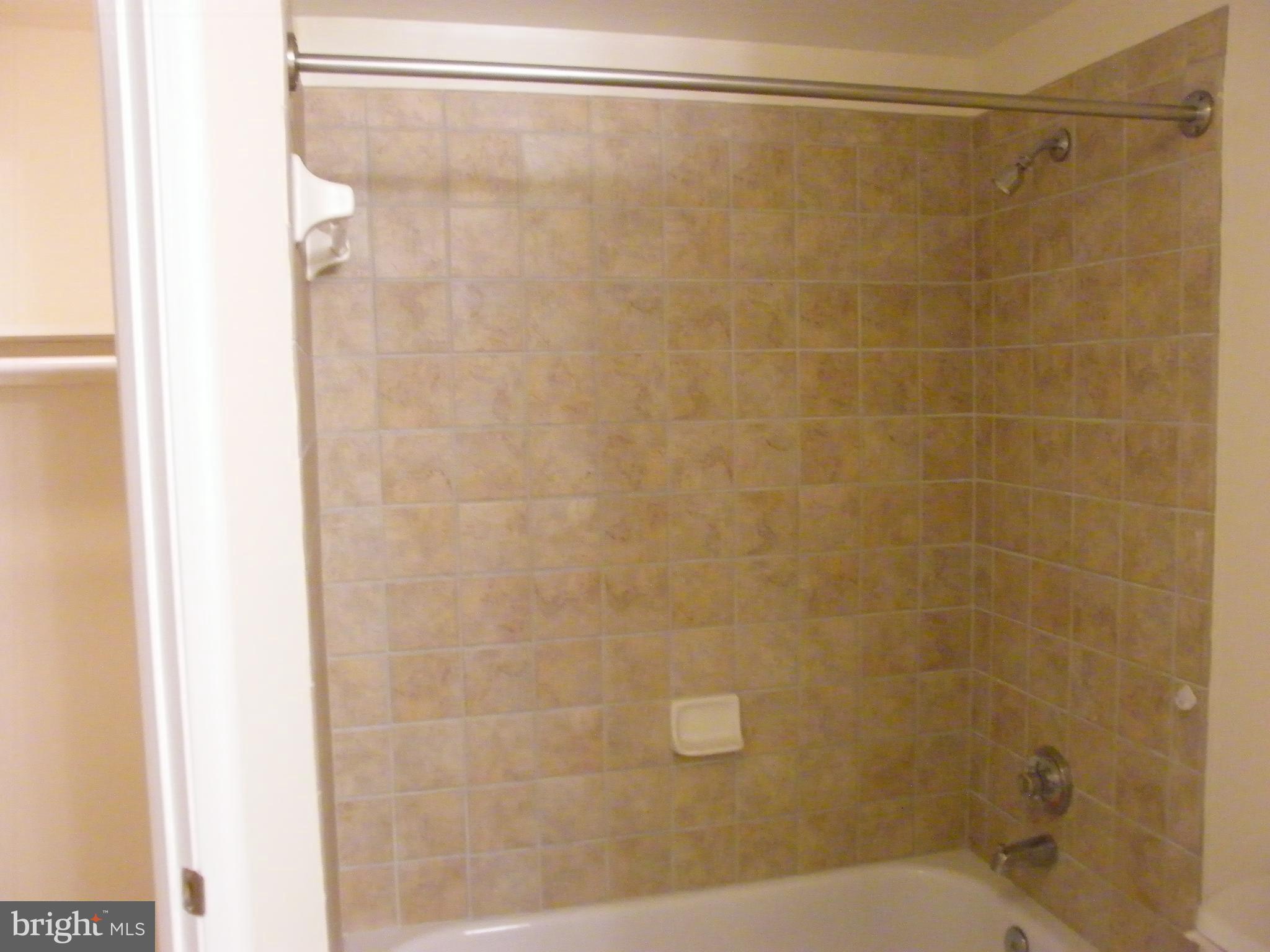 555 MASSACHUSETTS AVE NW #204