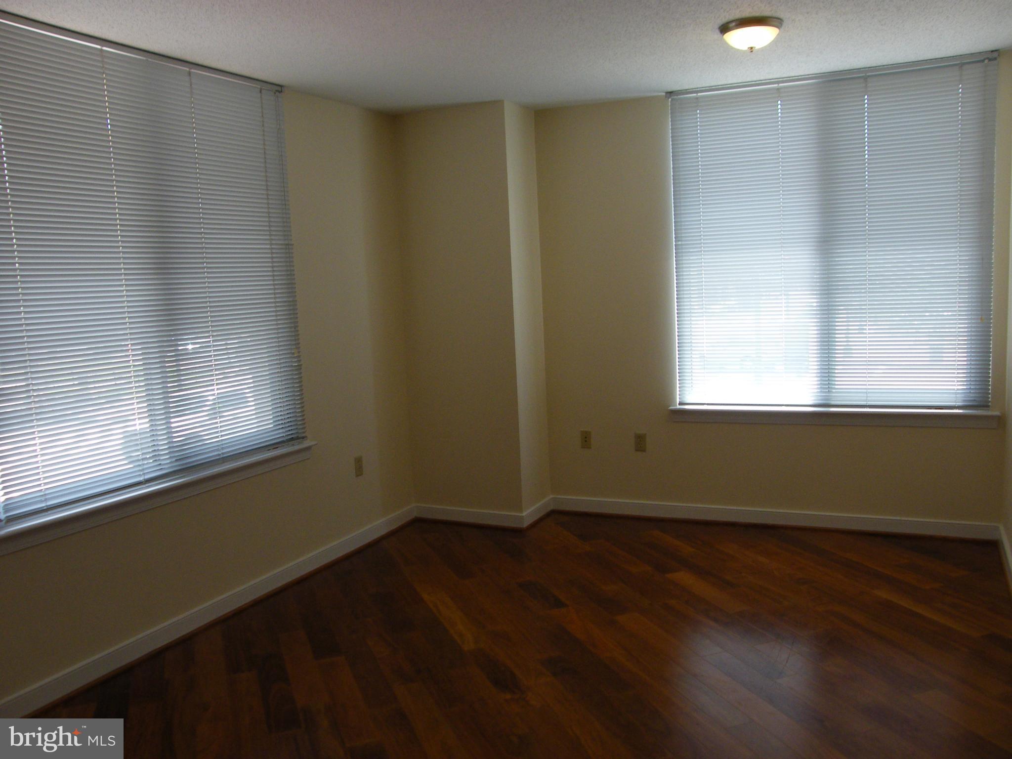 555 MASSACHUSETTS AVE NW #204