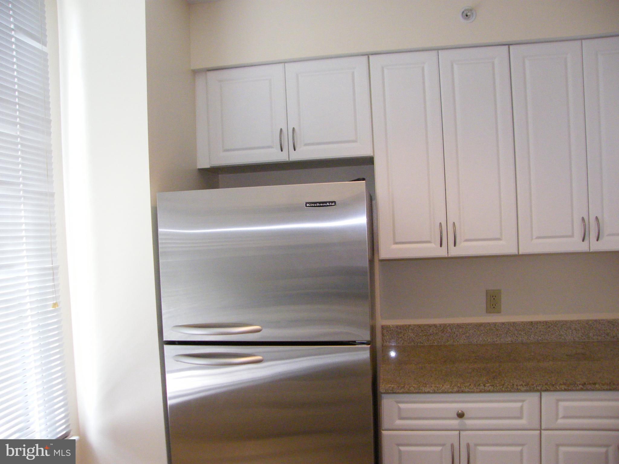 555 MASSACHUSETTS AVE NW #204