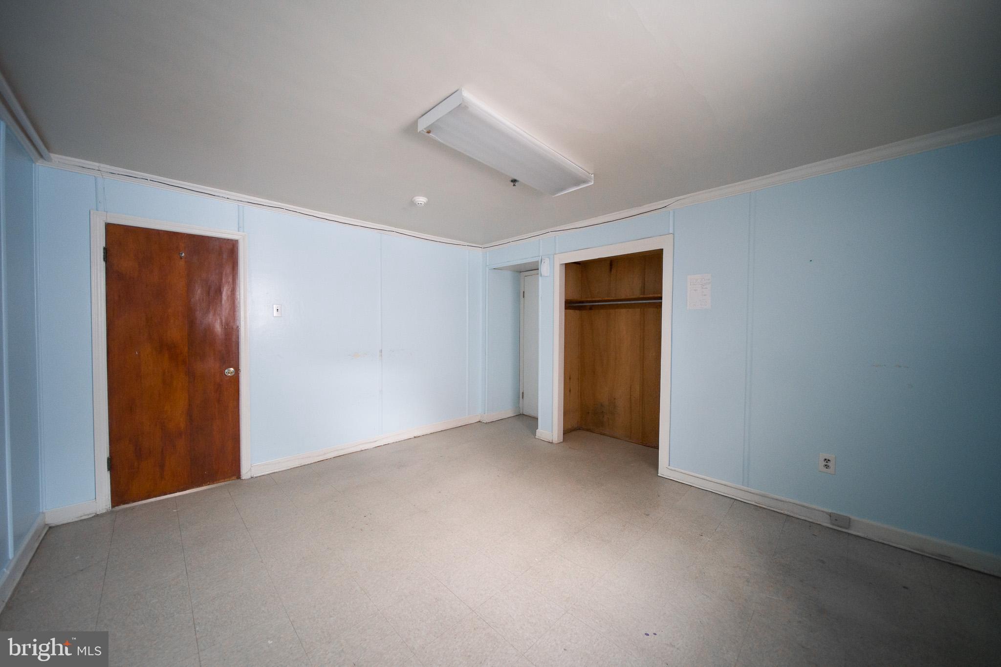 8020 EASTERN AVENUE NW