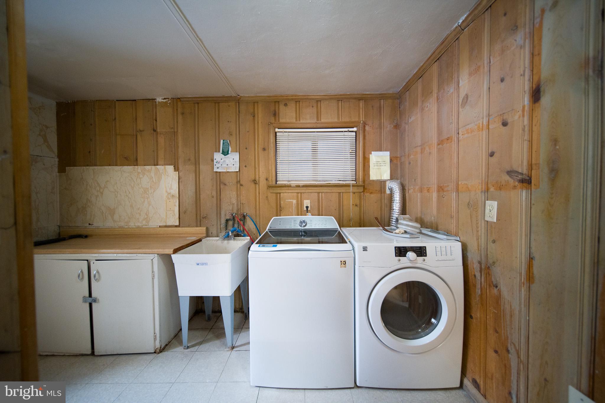 8020 EASTERN AVENUE NW