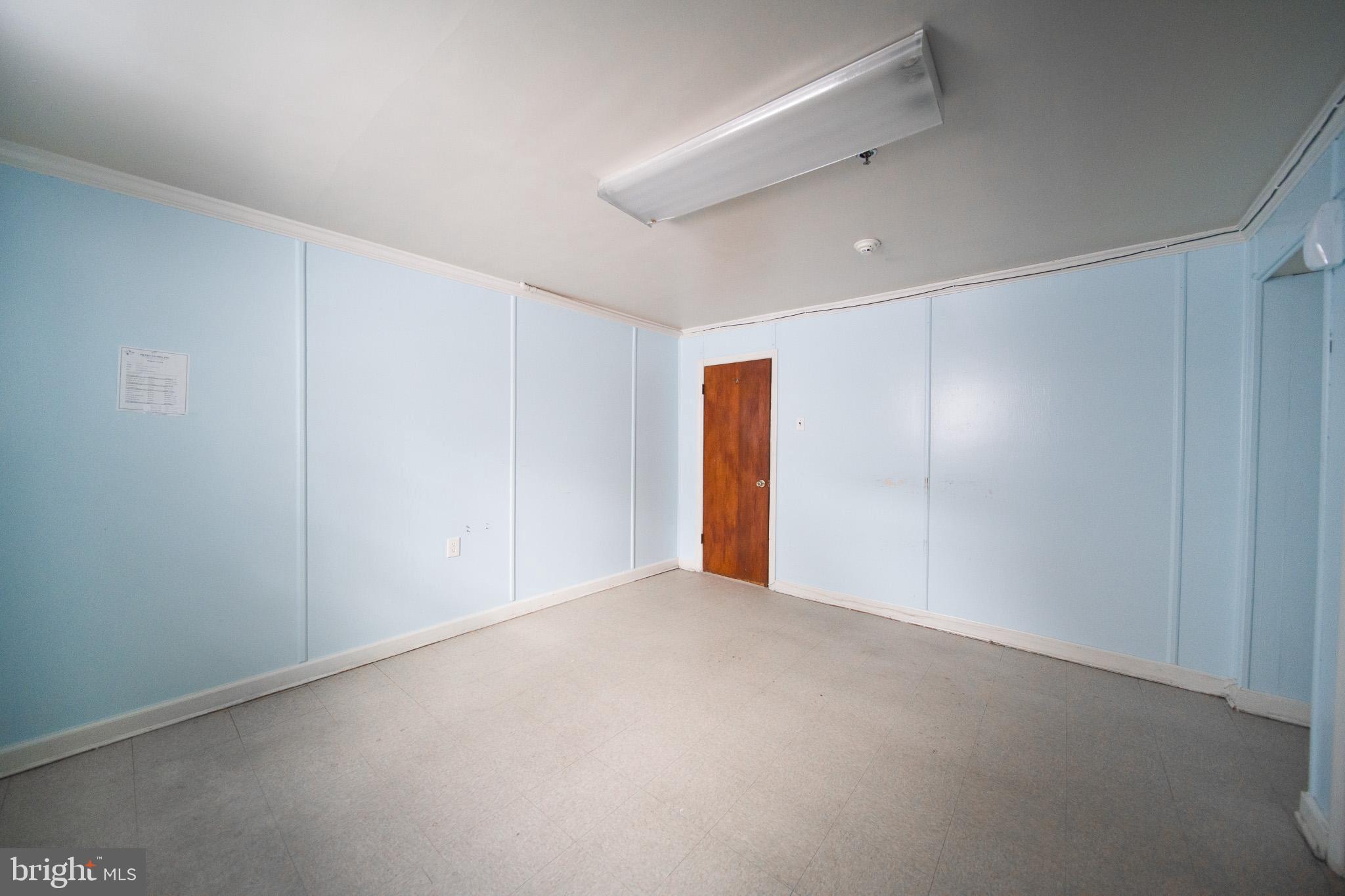 8020 EASTERN AVENUE NW