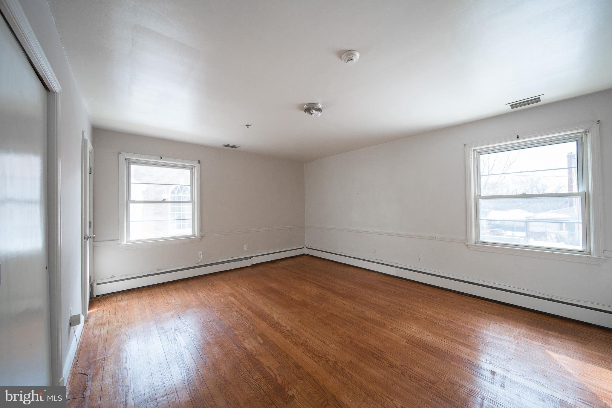 8020 EASTERN AVENUE NW