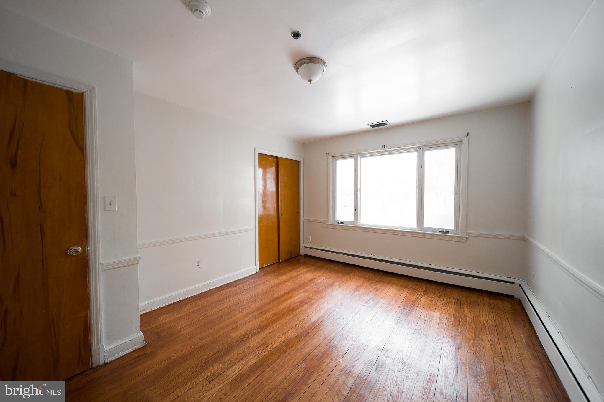 8020 EASTERN AVENUE NW