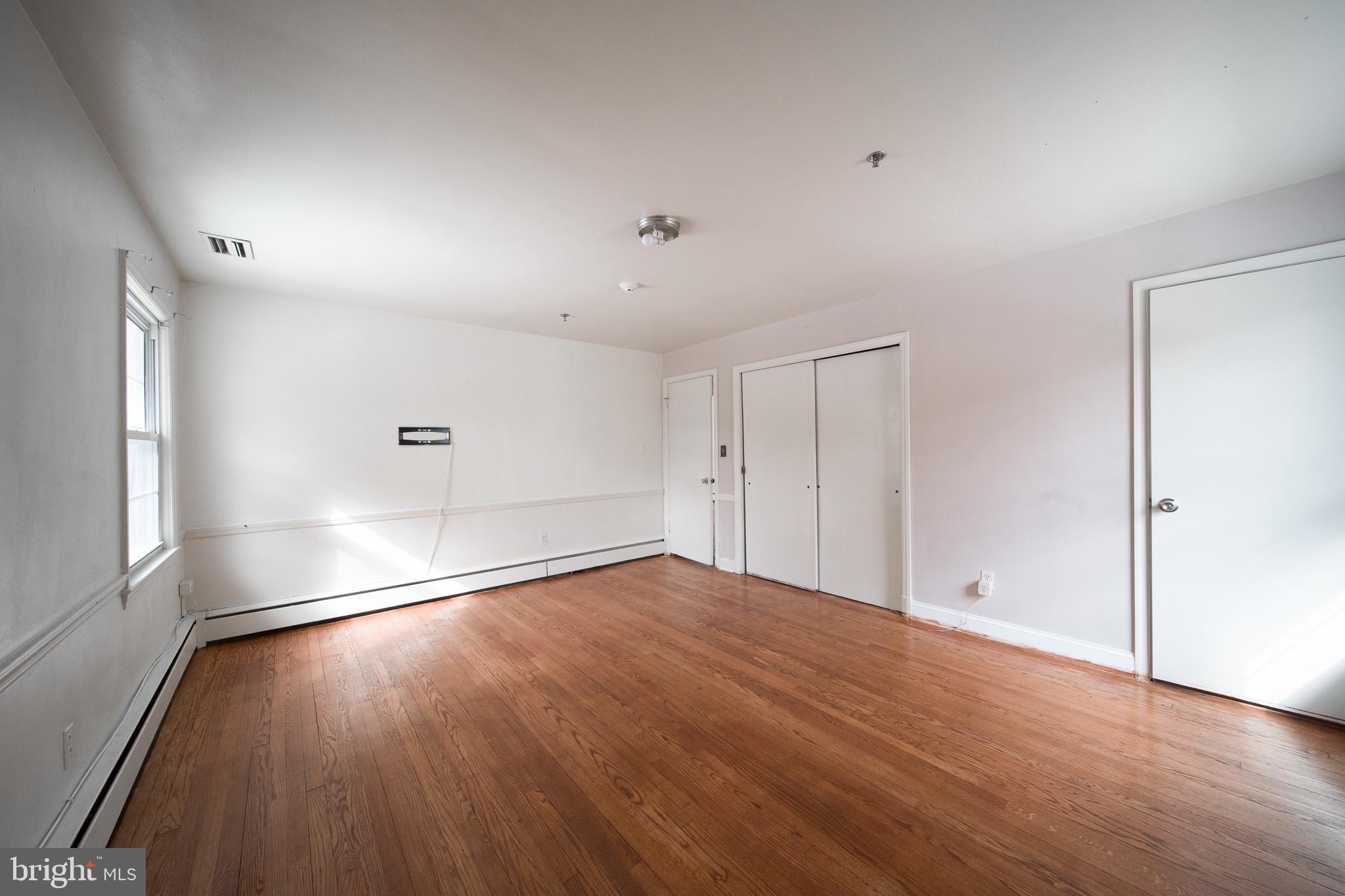 8020 EASTERN AVENUE NW