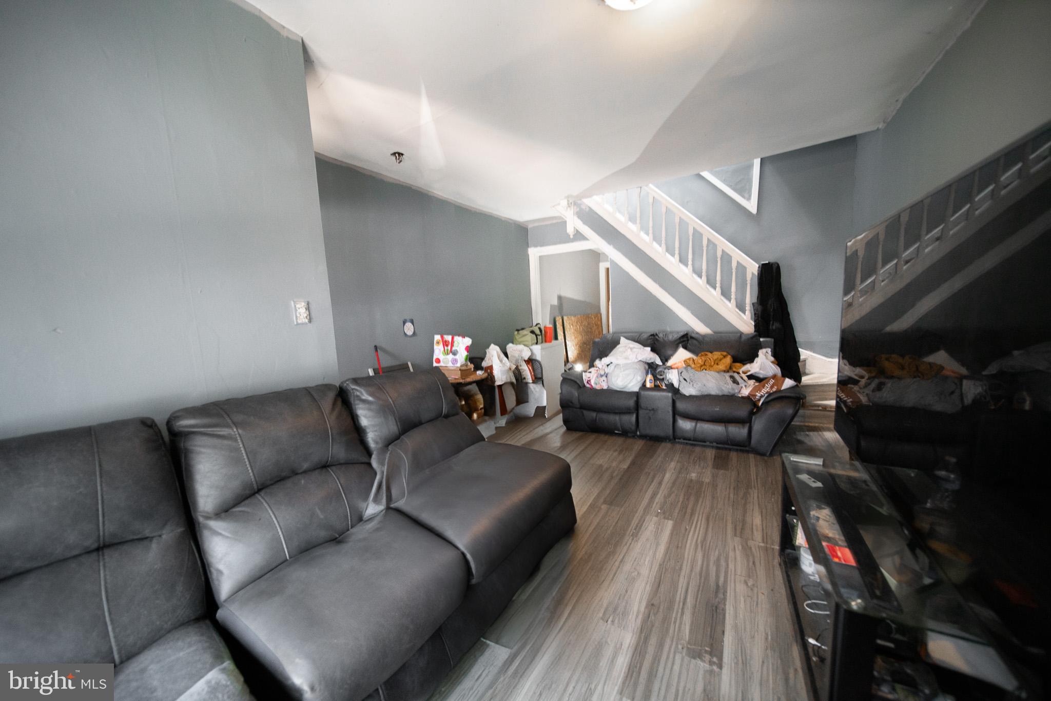 2869 Woodbrook Ave