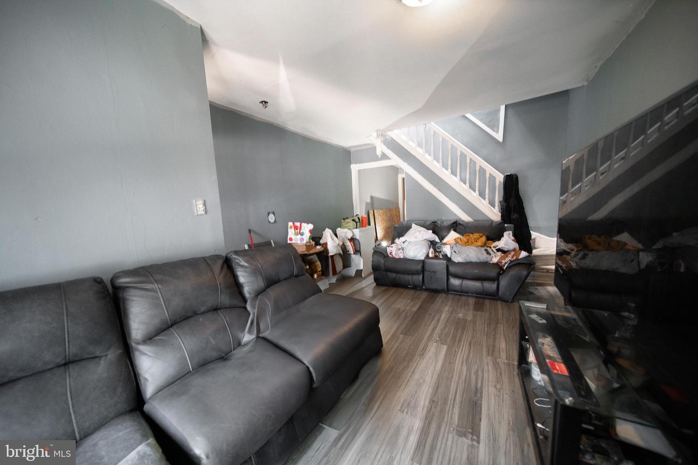 2869 Woodbrook Ave