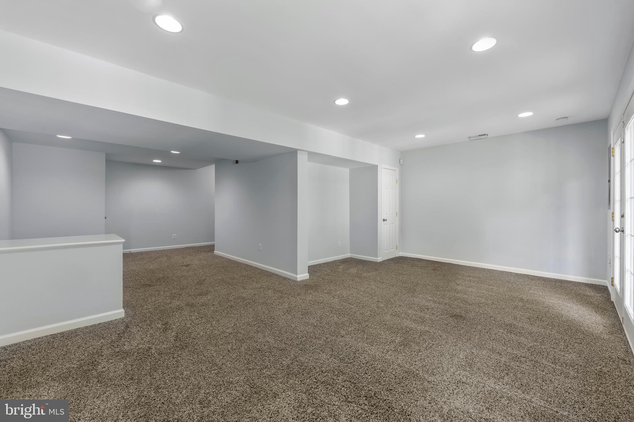 829 Laurel Ln