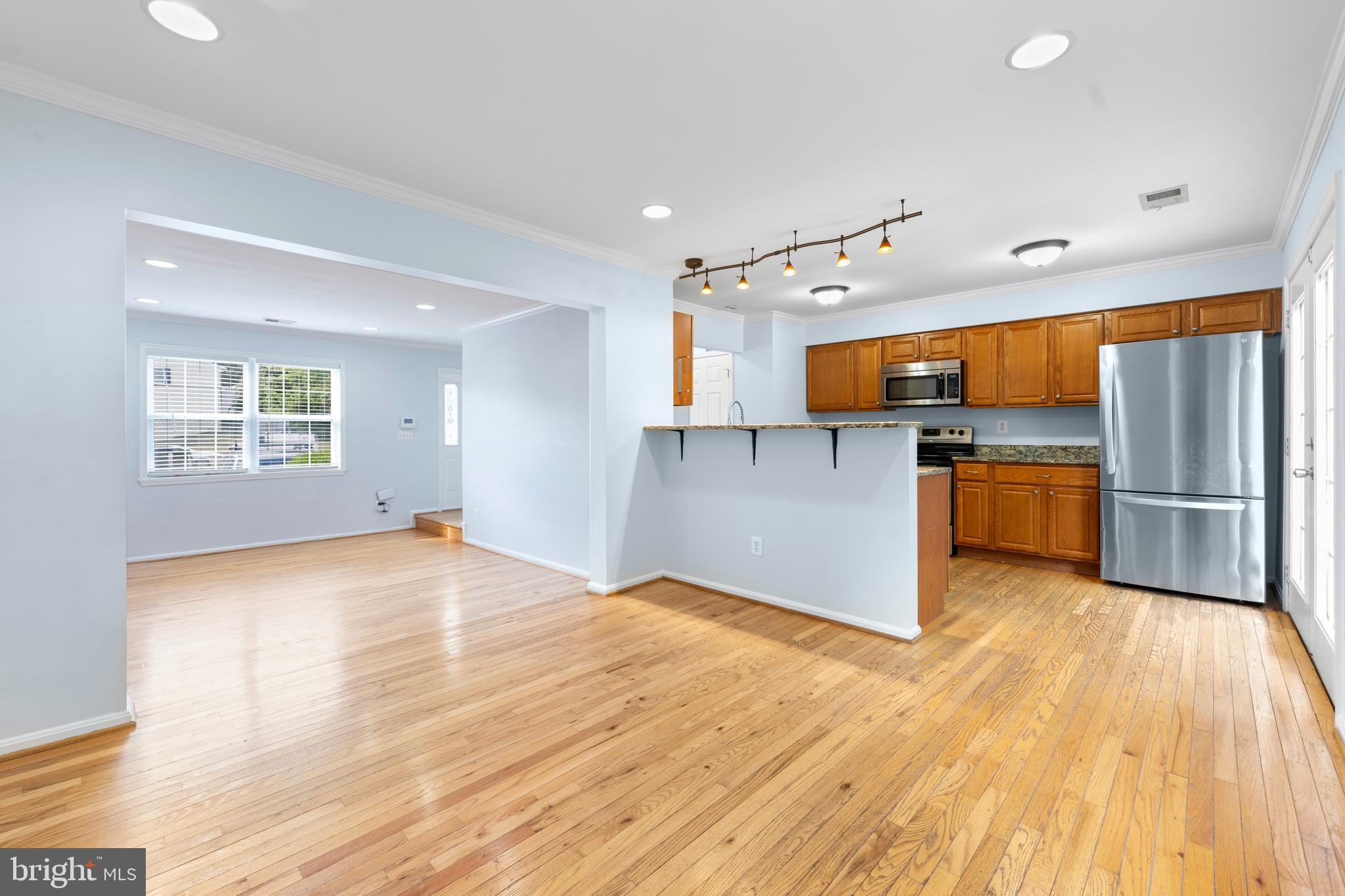 829 Laurel Ln