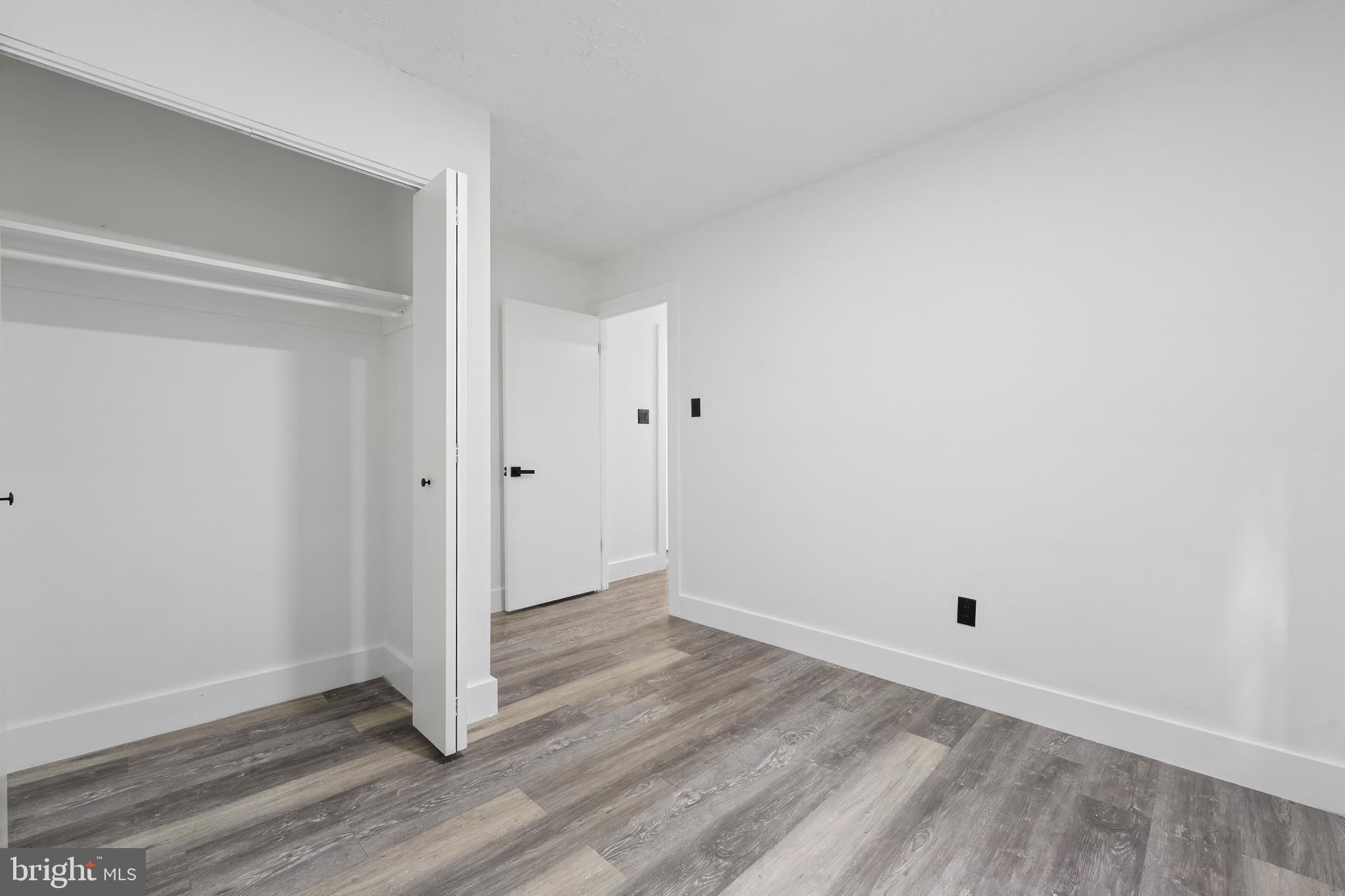 901 Laurel Ln