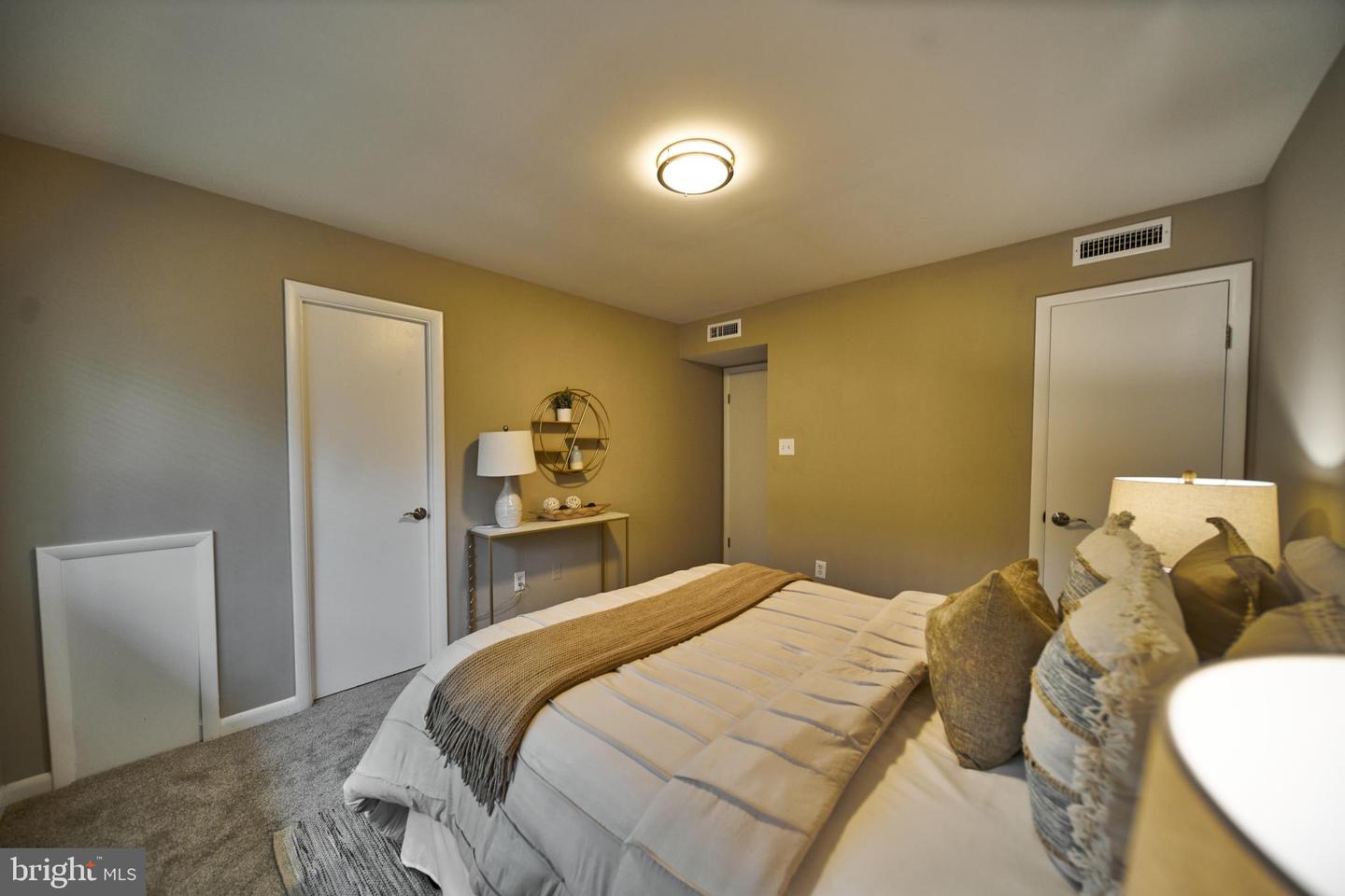 10503 DONCASTER COURT