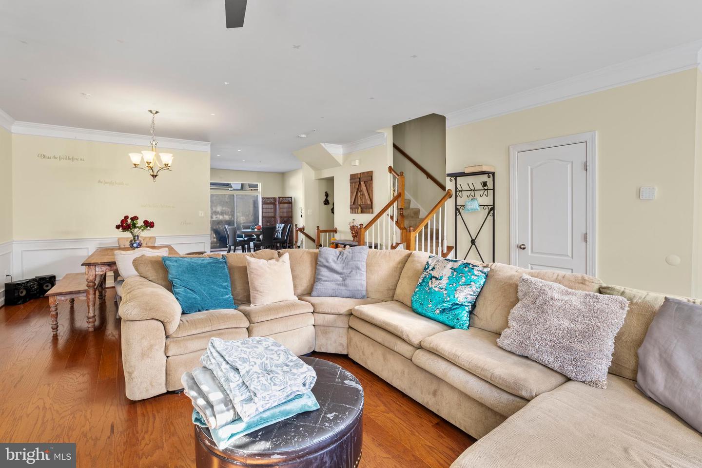 2126 Garden Grove LANE