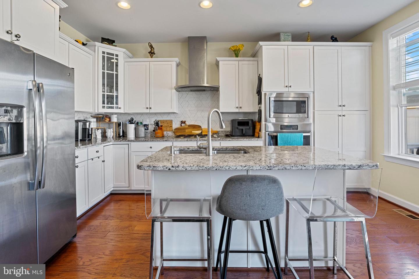 2126 Garden Grove LANE